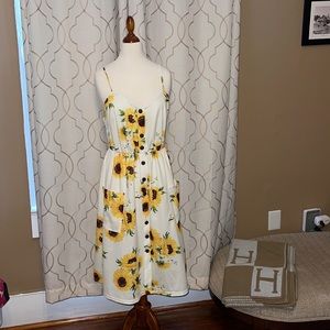 Size Large Spaghetti Strap Sunflower Dress